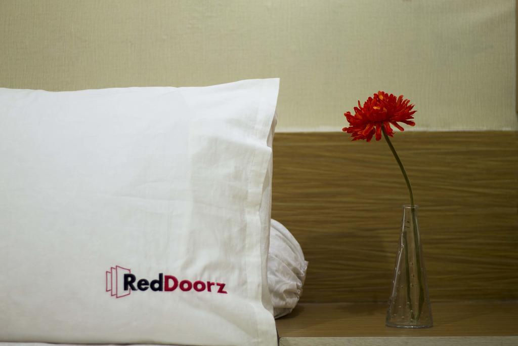 Reddoorz @ Klender Hotel Jakarta Buitenkant foto