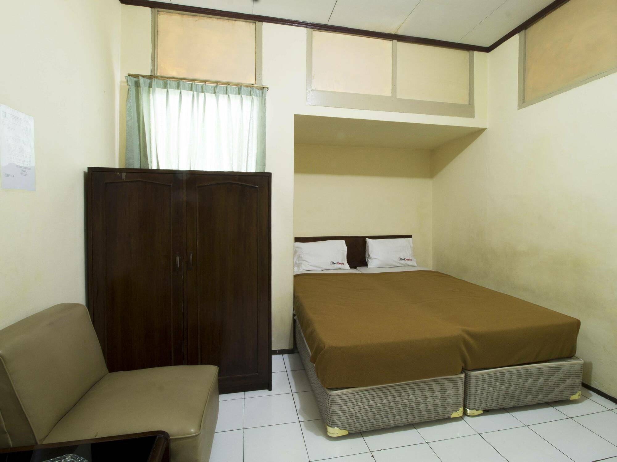 Reddoorz @ Klender Hotel Jakarta Buitenkant foto